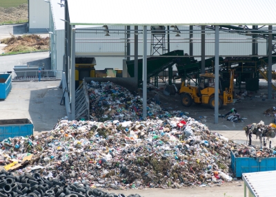 Tại sao chọn dịch vụ xử lý rác thải công nghiệp chuyên nghiệp là cần thiết?