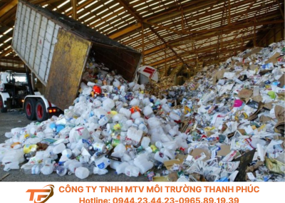 Dịch vụ xử lý rác thải công nghiệp tại TP.HCM: Hiệu quả và tiết kiệm chi phí