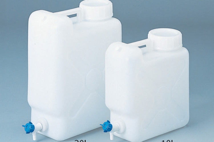So sánh ưu và nhược điểm của nhựa PE và nhựa PVC