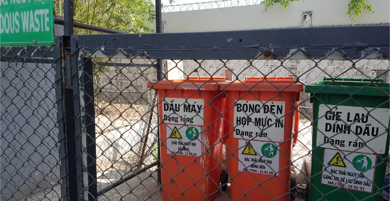 Nhà máy xử lý rác thải nguy hại